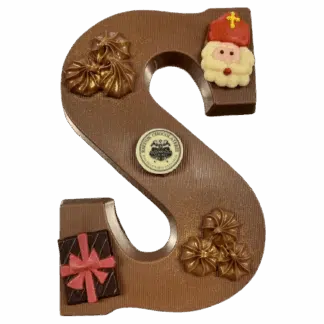 Luxe chocoladeletter met Dubai pistachevulling en Kadayif