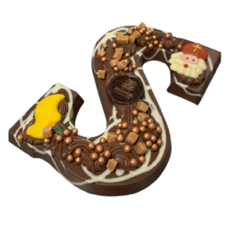 Luxe chocoladeletter met krokante karamelvulling